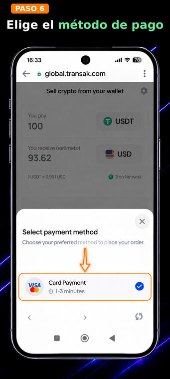 Elige el método de pago. En la ventana del proveedor externo seleccionado (en este ejemplo, Transak), especifica tu método de retiro preferido. Para recibir el dinero en una tarjeta, selecciona la opción "Card Payment" (Pago con tarjeta). Una vez que la cadena de bloques confirme la transferencia, el proveedor procesará la venta y transferirá el dinero a tu tarjeta bancaria.