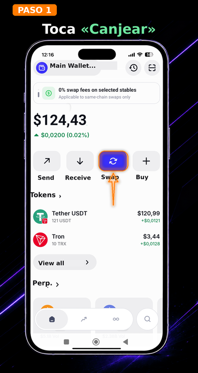Toca "Intercambiar". Abre la aplicación Trust Wallet y en la pantalla principal busca el botón azul con el icono de flechas circulares: "Intercambiar" (Swap). Si ya tienes monedas estables USDT, no es obligatorio comprar TRX con dinero fiduciario.